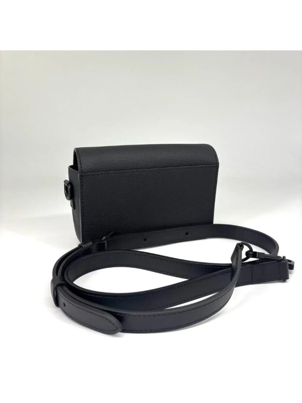Louis Vuitton LV Aerogram Fast Line Shoulder Bag